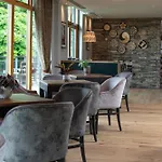 Oulton Hall Hotel, & Golf Hotel Leeds (West Yorkshire)