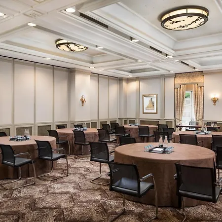 Oulton Hall Hotel, & Golf 4*