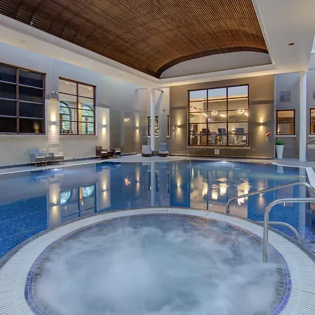 Oulton Hall Hotel, & Golf 4*