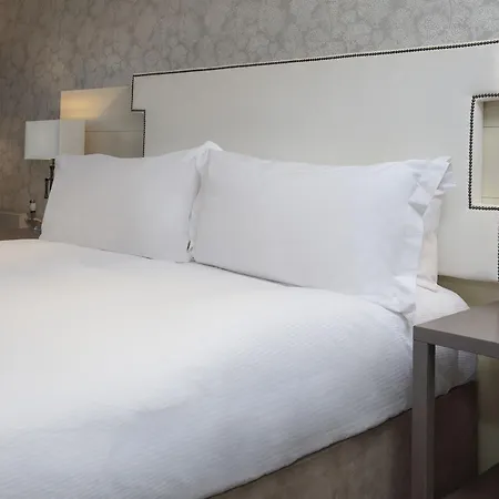 Oulton Hall Hotel, & Golf Hotel 4*