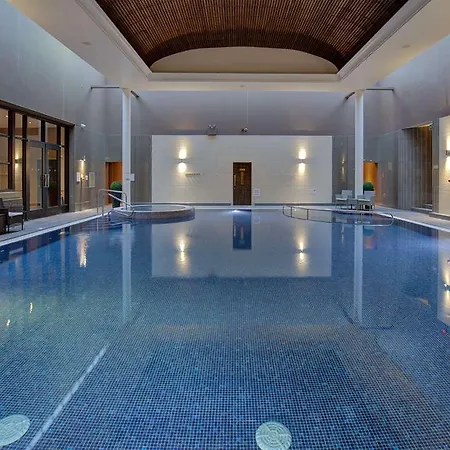 Oulton Hall Hotel, & Golf 4* Leeds (West Yorkshire)