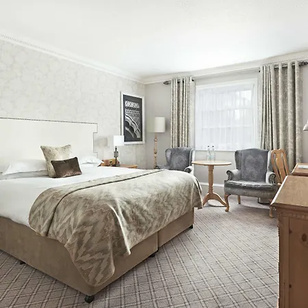 Oulton Hall Hotel, & Golf 4*