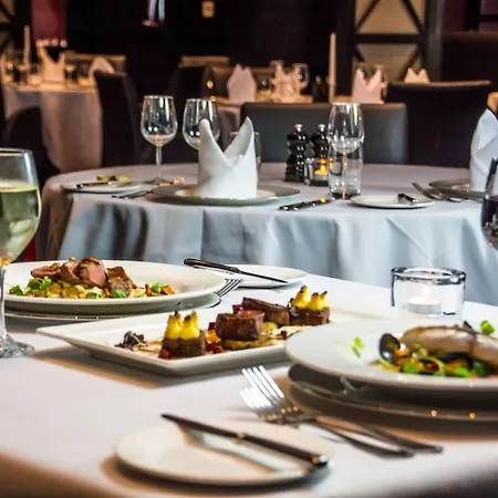 Oulton Hall Hotel, & Golf 4*