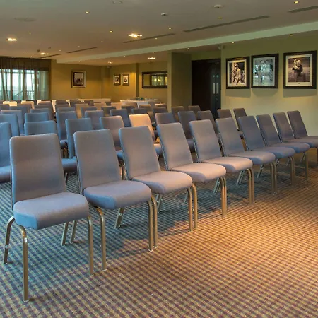 Oulton Hall Hotel, Spa&golf 4*