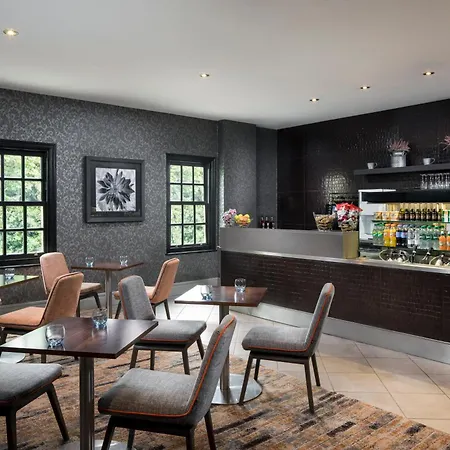 Oulton Hall Hotel, & Golf Отель 4*