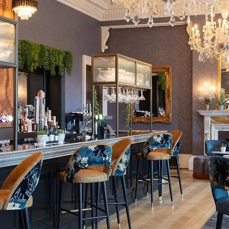 Oulton Hall Hotel, Spa&golf 4*