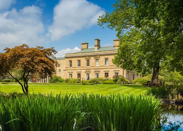 Oulton Hall Hotel, & Golf 4*