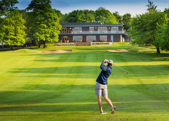 Oulton Hall Hotel, & Golf 4*