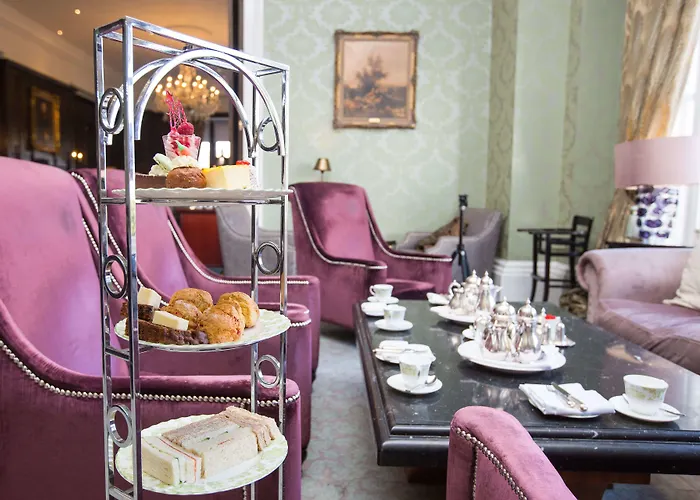 Oulton Hall Hotel, & Golf 4*