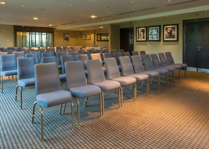 Oulton Hall Hotel, & Golf 4*