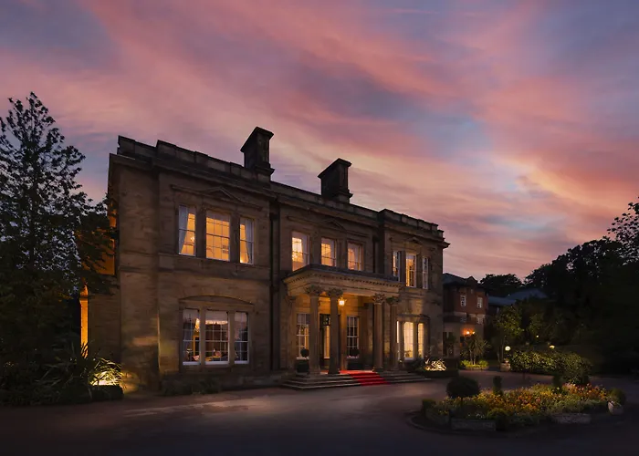 호텔 Oulton Hall Hotel, & Golf
