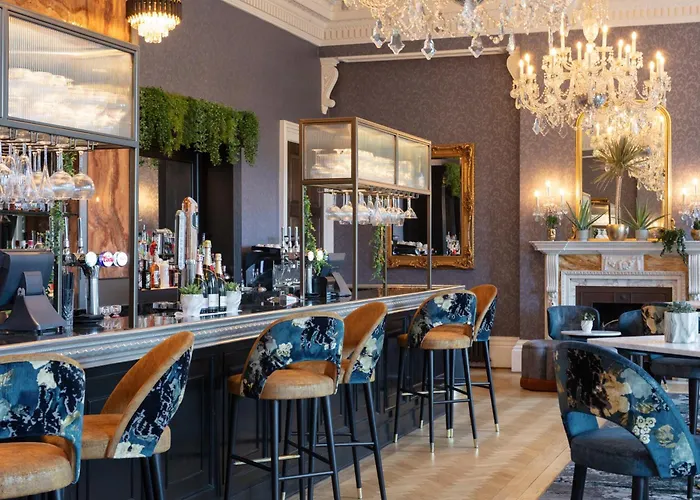 Oulton Hall Hotel, & Golf 4*