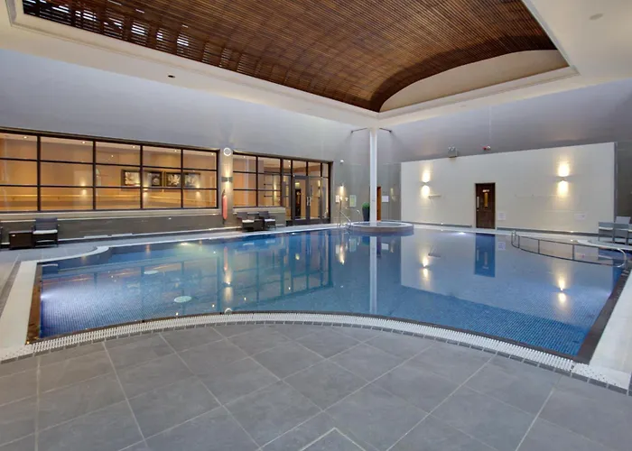 Oulton Hall Hotel, & Golf 4*