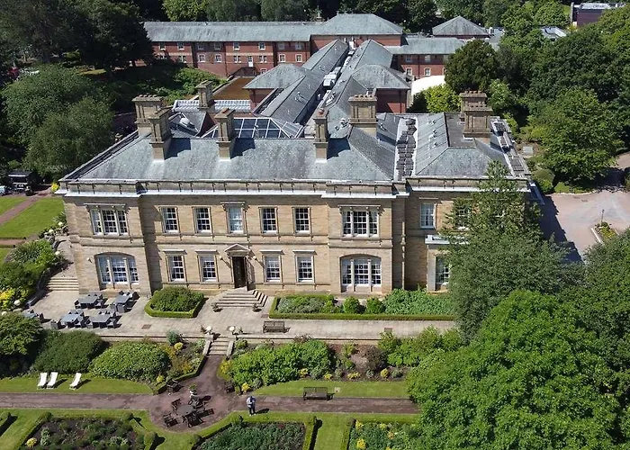 Готель Oulton Hall Hotel, & Golf