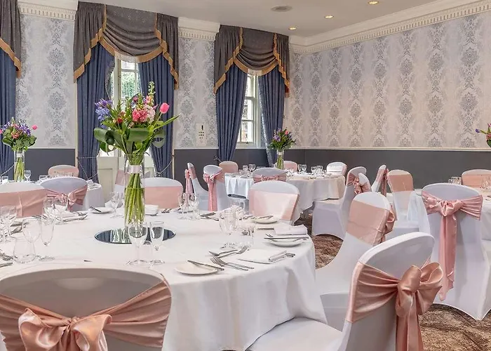 Oulton Hall Hotel, & Golf Лідс