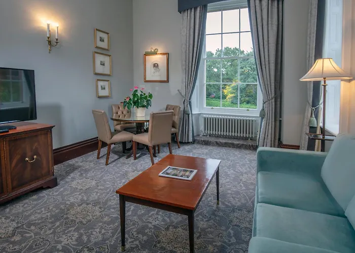 Oulton Hall Hotel, & Golf Лідс