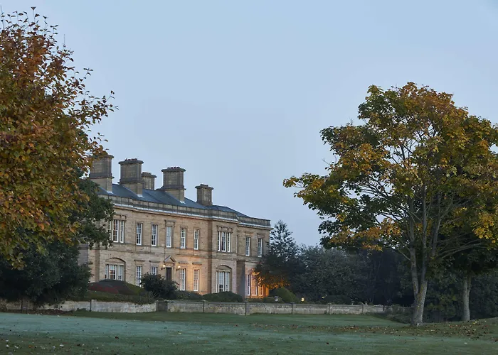 Готель Oulton Hall Hotel, & Golf 4*