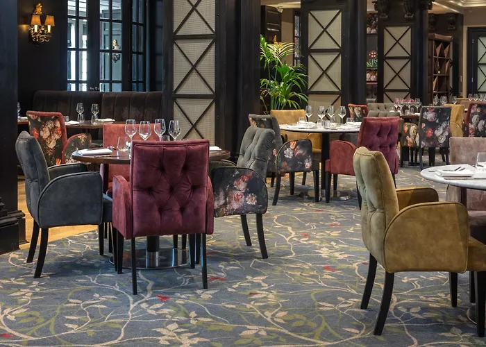 Oulton Hall Hotel, & Golf Готель 4*